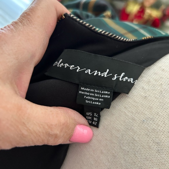 Clover and Sloan Plaid Puff Sleeve Cocktail Dress - Picture 8 of 9